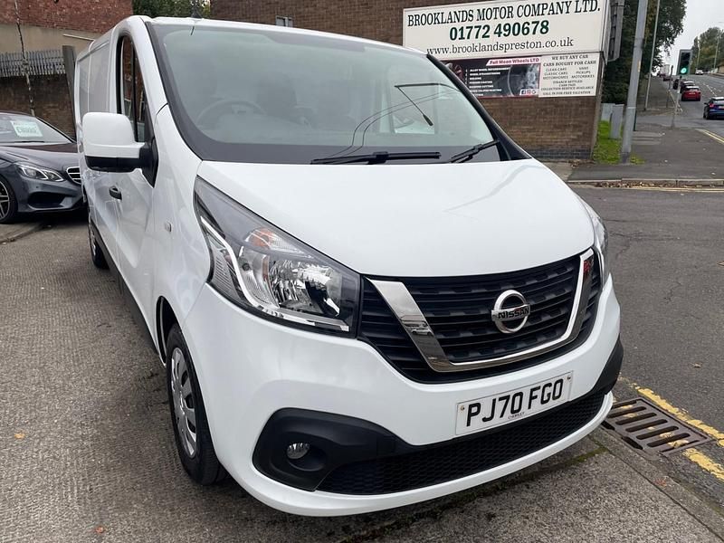 Used Nissan NV300 Acenta 2020 White Van