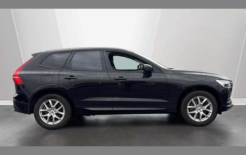 Used Volvo XC60 Momentum 188 HP (138 kW) 2018 Black SUV