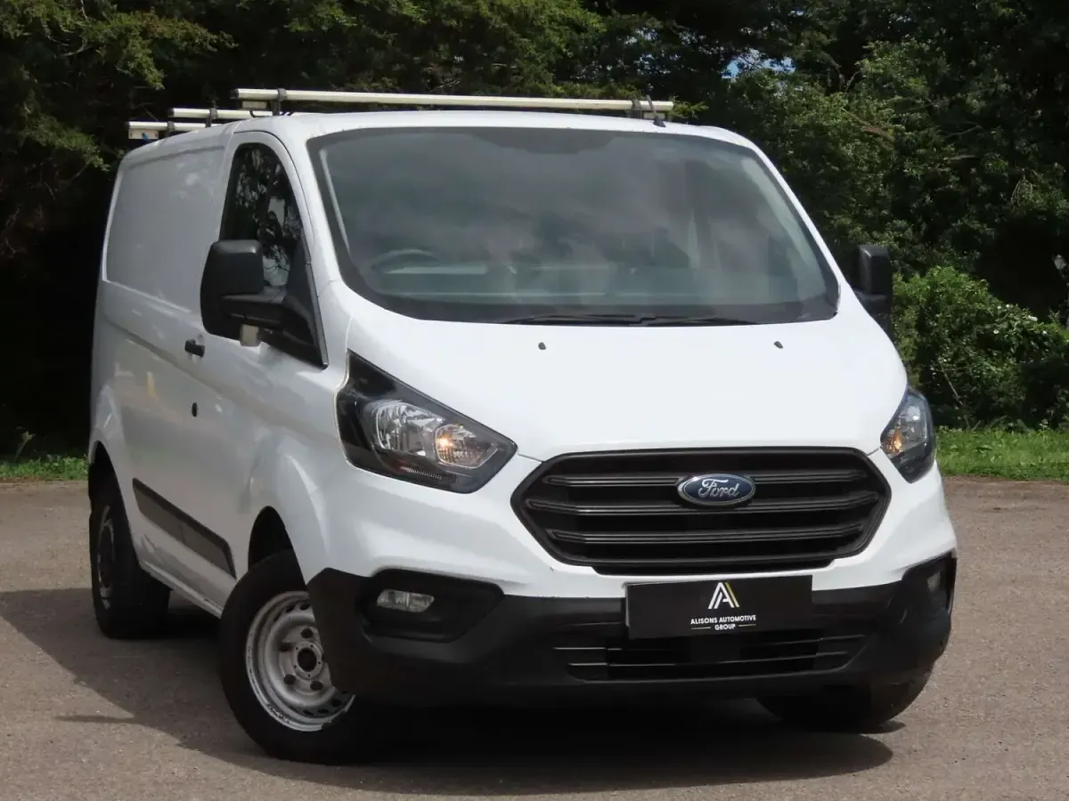 Used Ford Transit Custom 130 HP (95 kW) 2018 White Van