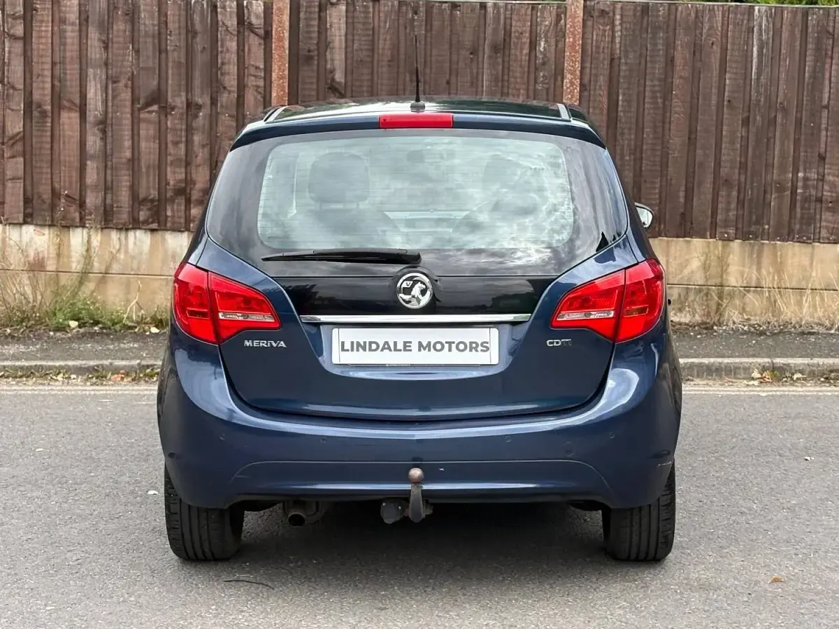 Used Vauxhall Meriva 98 HP (72 kW) 2011 Blue MPV