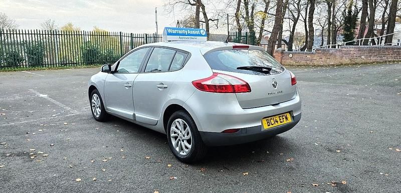 Used Renault Mégane III Expression+ 110 HP (80 kW) 2014 Silver Hatchback