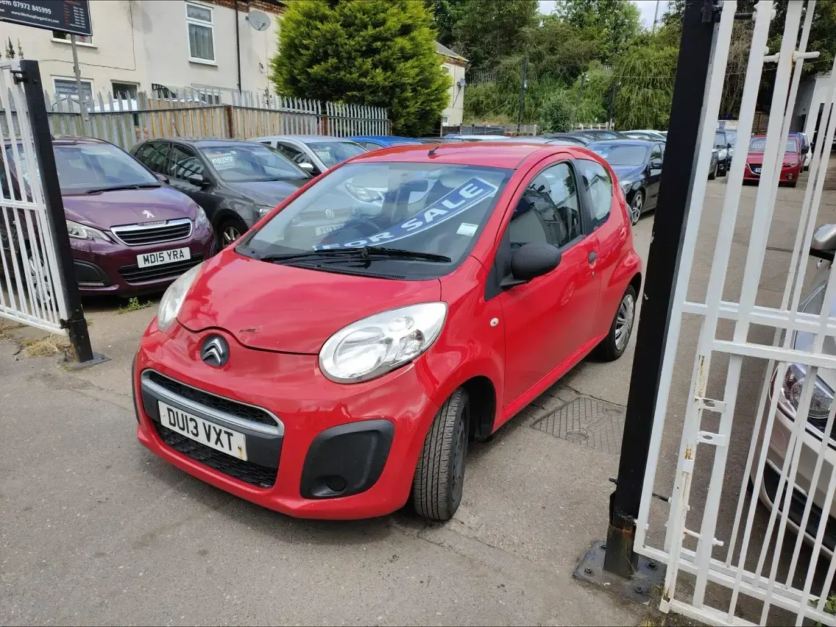 Used Citroën C1 2013 Red Hatchback