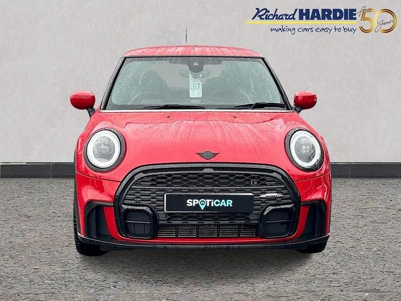 Used Mini Cooper Hatch 134 HP (98 kW) 2023 Red Hatchback