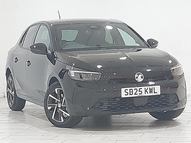 Two coat metallic carbon black New 2025 Vauxhall Corsa Hatchback | £17,498 (Fair price) - Image 1/4