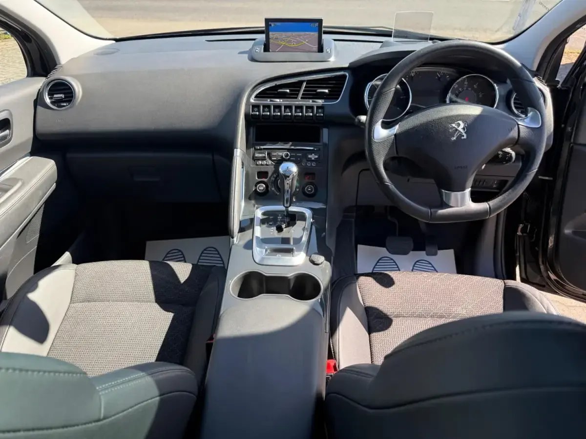 Używany Peugeot 3008 Allure 2016 Czarny Hatchback