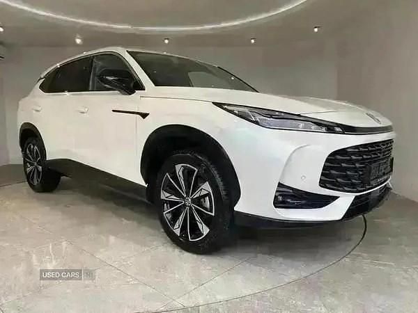 New MG HS SE 2026 White SUV