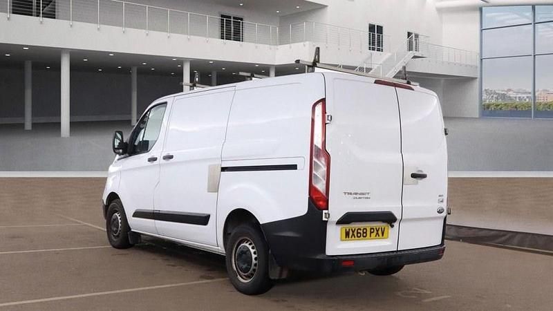 Used Ford Transit Custom 105 HP (77 kW) 2019 White Van