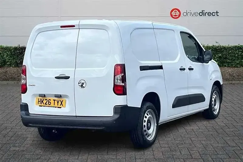 Nouă Vauxhall Combo S 100 CP (73 kW) 2026 Monovolum