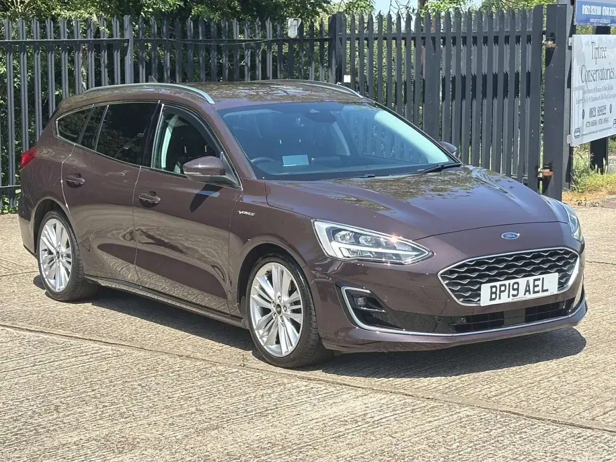 Used Ford Focus Vignale 150 HP (110 kW) 2019 Purple Estate