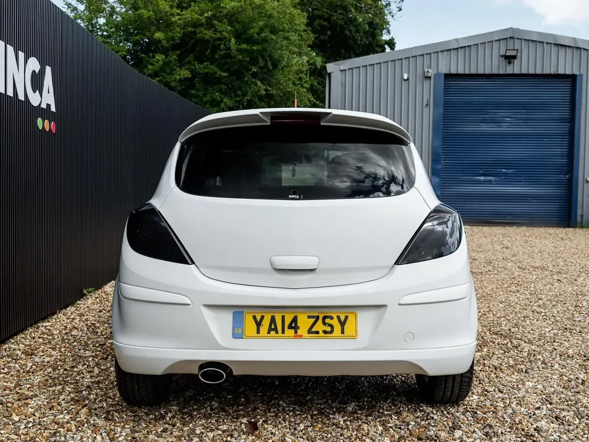 Used Vauxhall Corsa Edition 2014 White Hatchback
