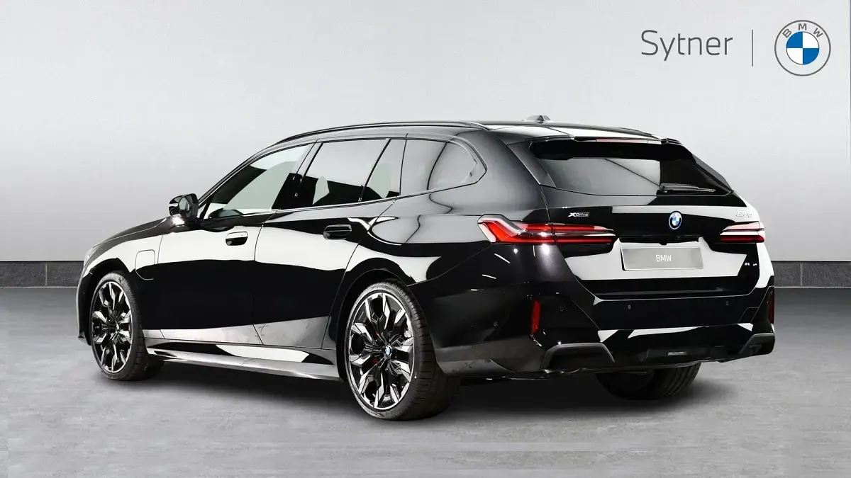 Used BMW 550e M Sport 482 HP (354 kW) 2026 Black Estate