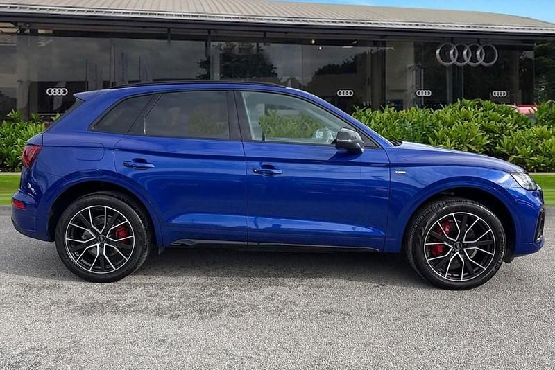 Used Audi Q5 Advanced 204 HP (150 kW) 2022 Blue SUV
