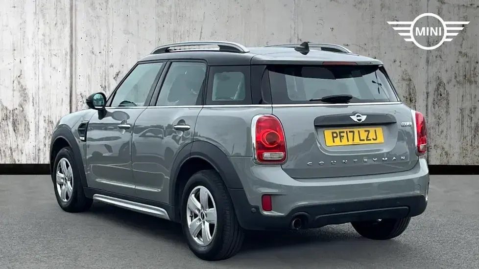 Begagnad Mini Cooper Countryman 134 HK (98 kW) 2017 Grå SUV