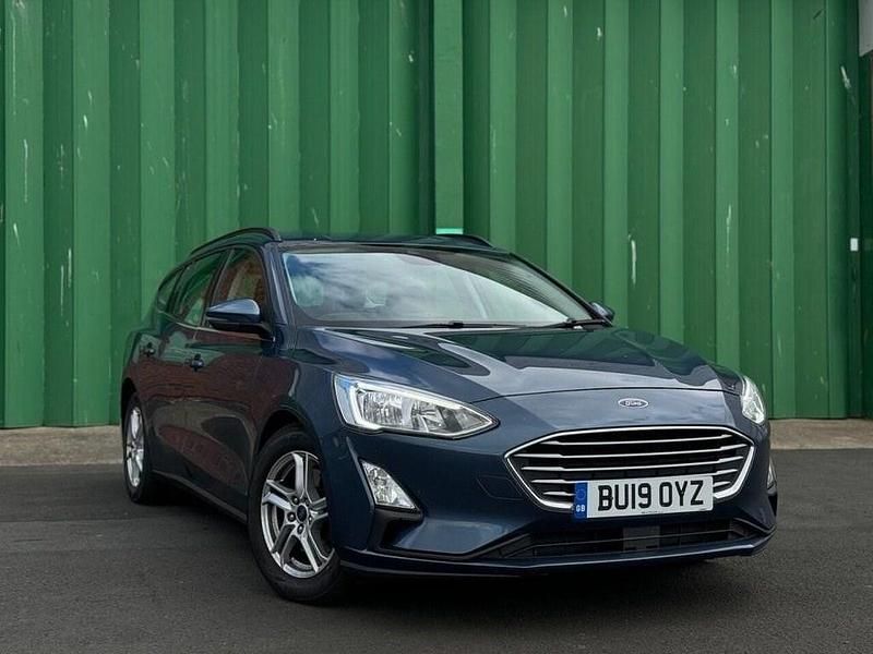 Blue Used 2019 Ford Focus Zetec Estate | £8,495 (Fair price) - Image 1/4