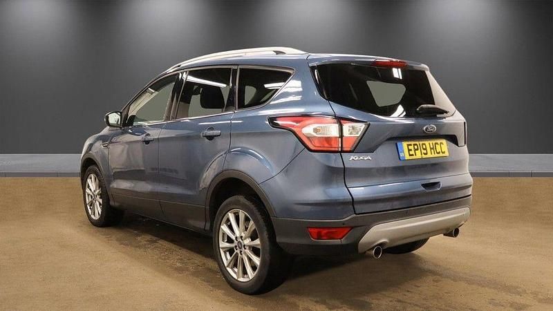 Used Ford Kuga Titanium 150 HP (110 kW) 2019 Blue SUV