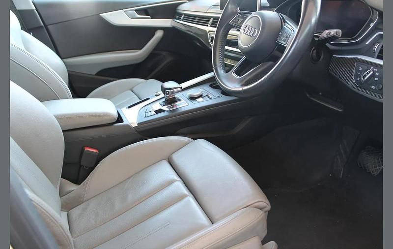 Begagnad Audi A4 Sport 187 HK (137 kW) 2017 Vit Kombi