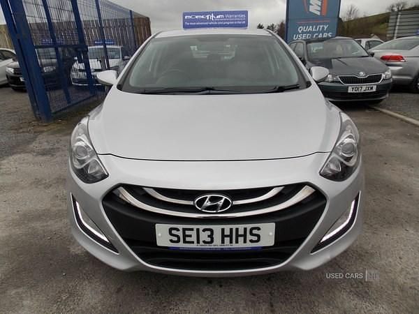 Used Hyundai i30 Edition 100 HP (73 kW) 2013 Silver Hatchback