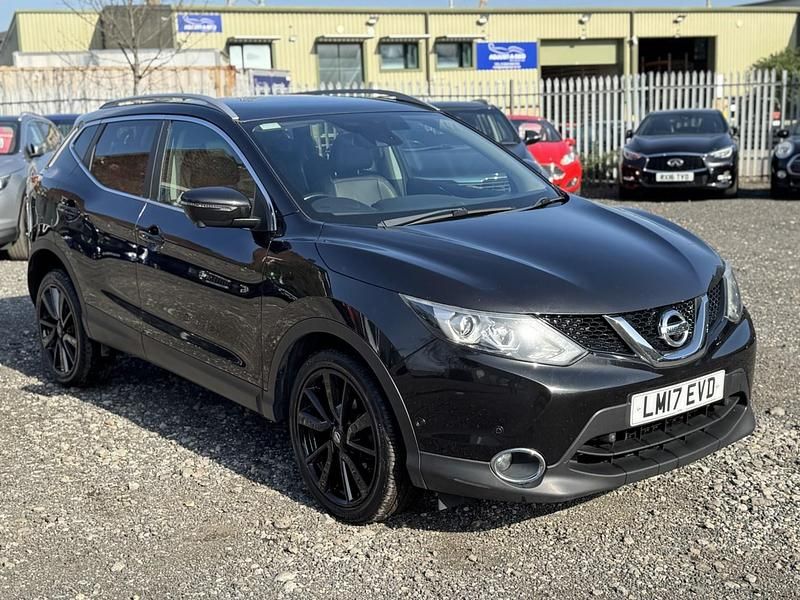 Used Nissan Qashqai Tekna 2017 Black SUV