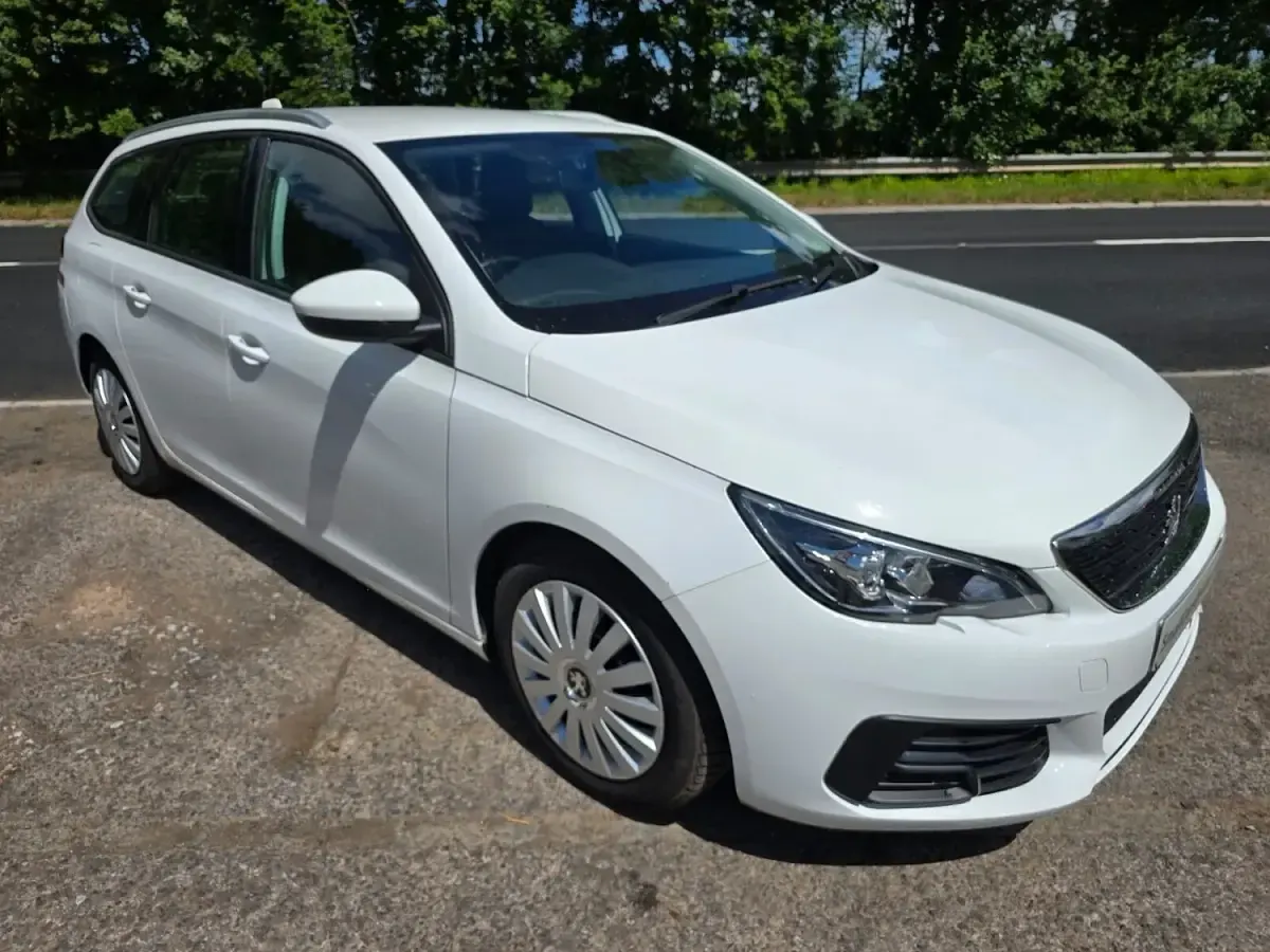 Used Peugeot 308 Access 2020 White Estate
