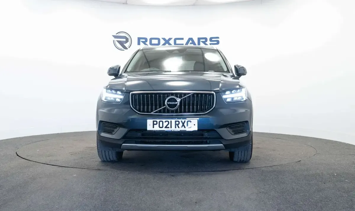 Used Volvo XC40 Inscription 197 HP (144 kW) 2021 Blue SUV