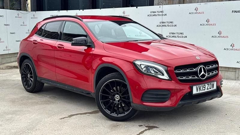 Used Mercedes GLA180 AMG line 122 HP (89 kW) 2019 Red SUV
