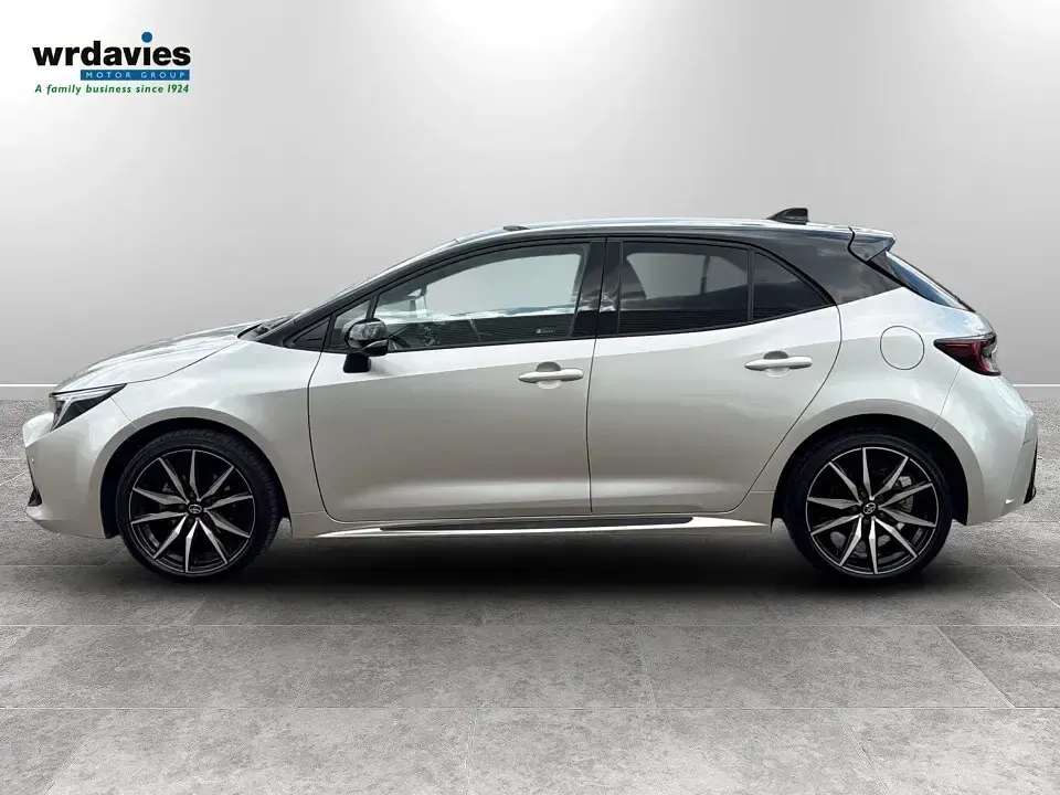 Used Toyota Corolla Sport 2025 Silver metalic Hatchback