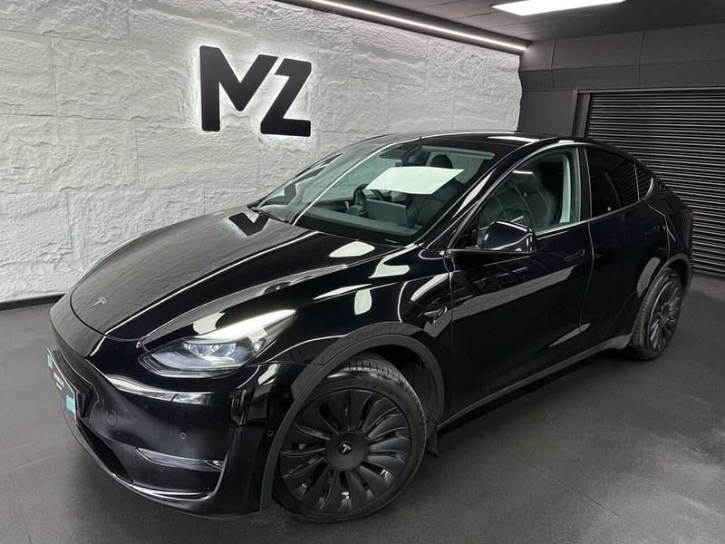 Black Used 2022 Tesla Model Y Long Range AWD SUV | £22,865 (Fair price) - Image 1/3