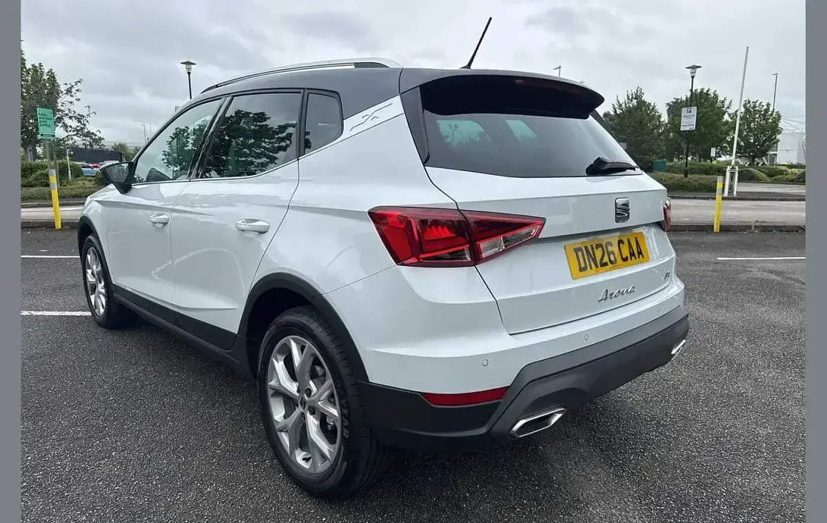 New Seat Arona FR 115 HP (84 kW) 2026 White SUV