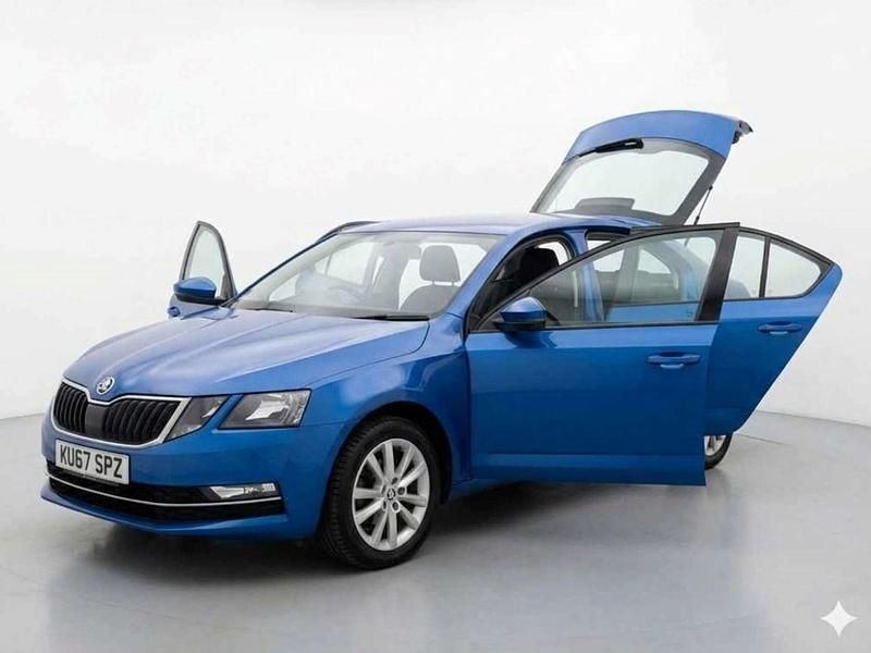 Used Skoda Octavia SE L 150 HP (110 kW) 2017 Blue Hatchback