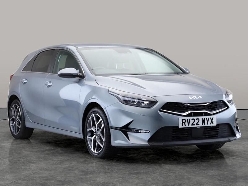 Used Kia Ceed 160 HP (117 kW) 2021 Silver Hatchback