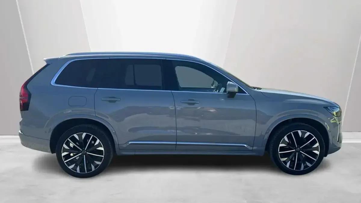 Used Volvo XC90 Ultra 247 HP (181 kW) 2025 SUV