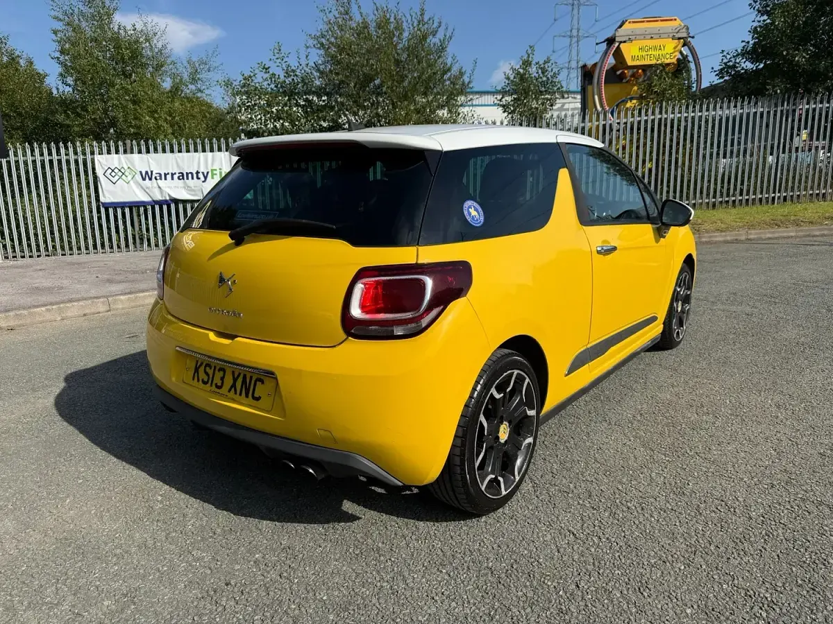 Used Citroën DS3 155 HP (114 kW) 2013 Yellow Hatchback