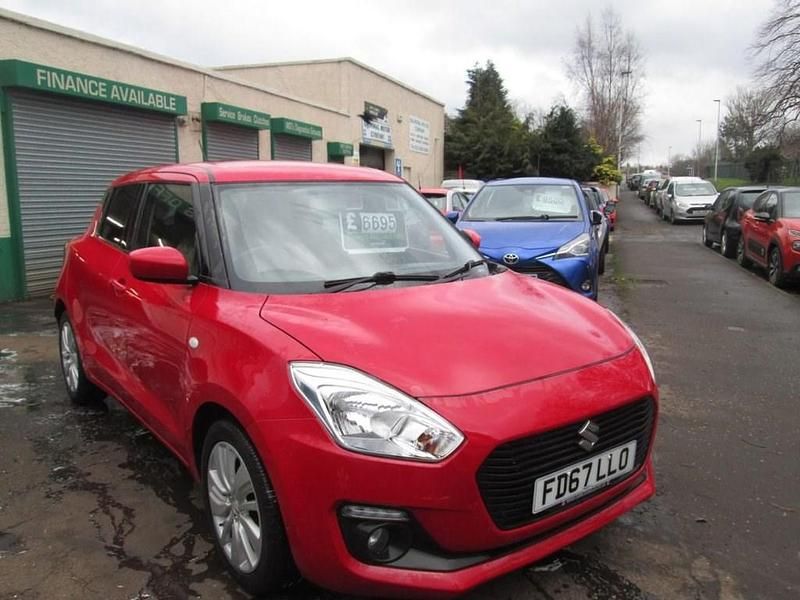 Gebraucht Suzuki Swift SZ-T 111 PS (81 kW) 2017 Rot Kleinwagen