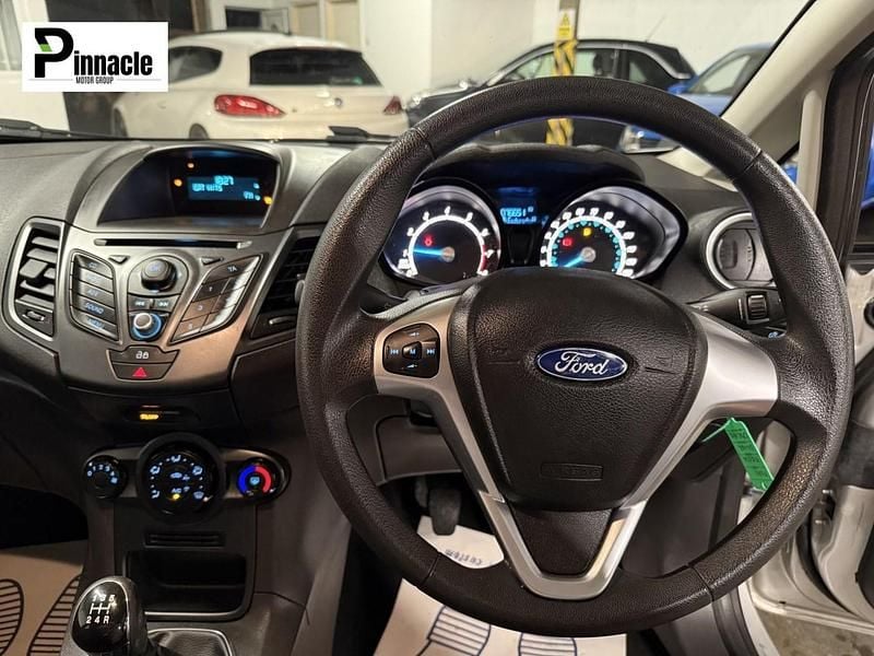Used Ford Fiesta Style 82 HP (60 kW) 2013 Silver Hatchback