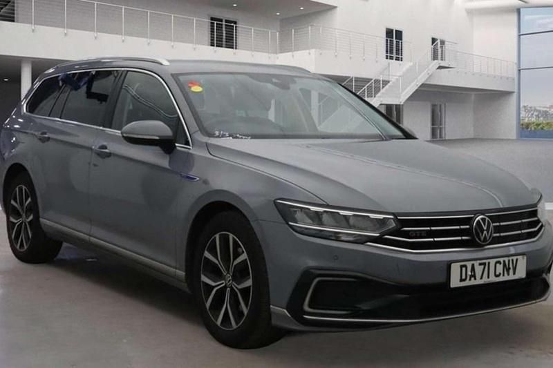 Used VW Passat GTE 218 HP (160 kW) 2021 Grey Estate