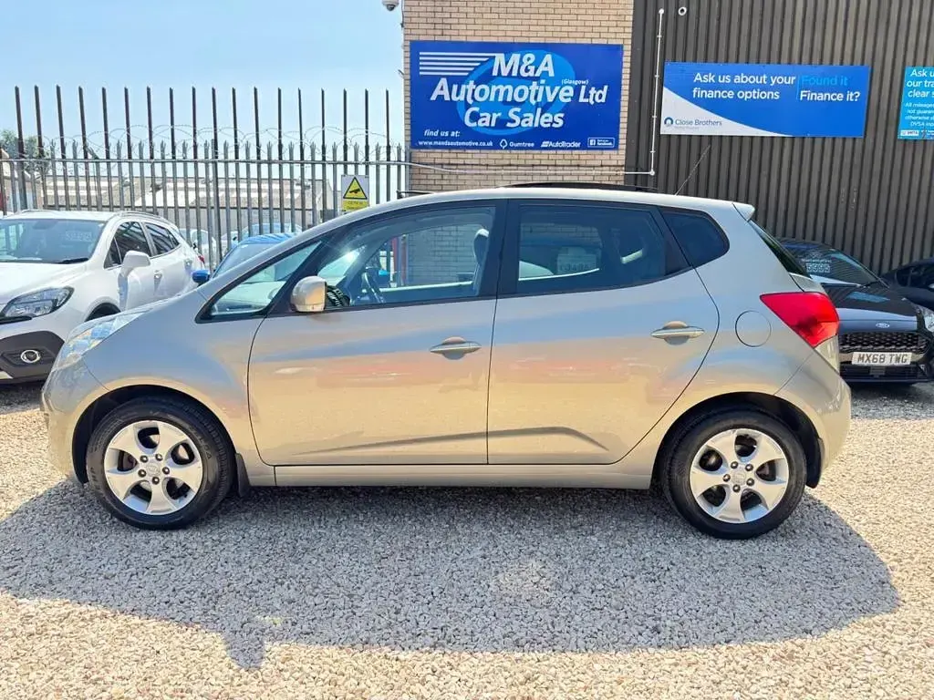 Used Kia Venga 2014 Silver Hatchback