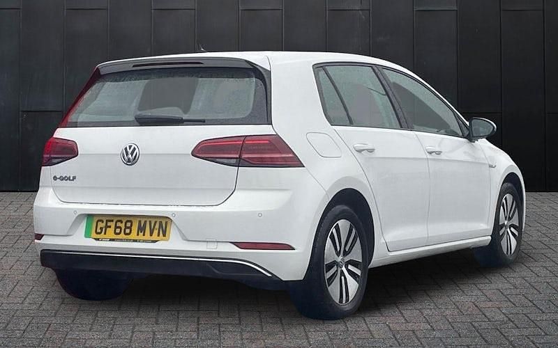 Used VW e-Golf 100 kW (136 HP) 2018 White Hatchback