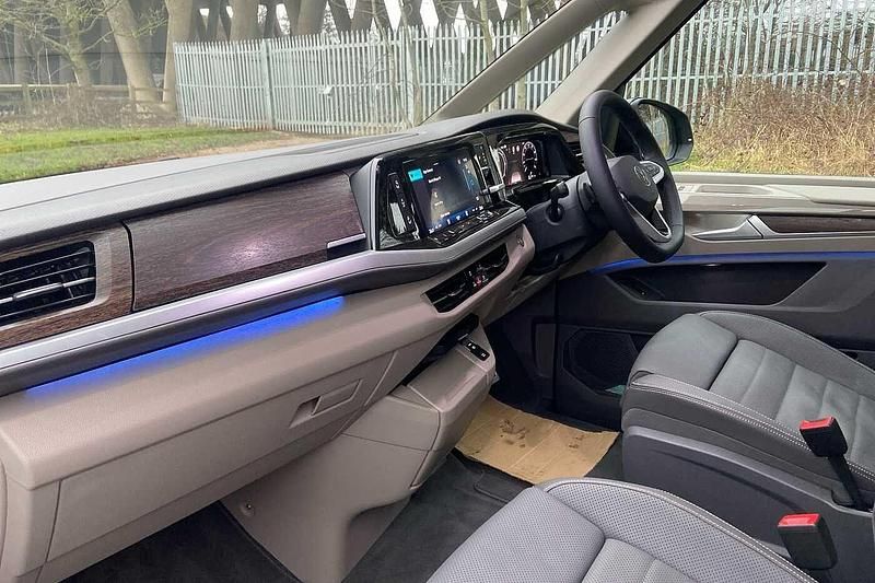Used VW Multivan Style 150 HP (110 kW) 2025 Grey Van