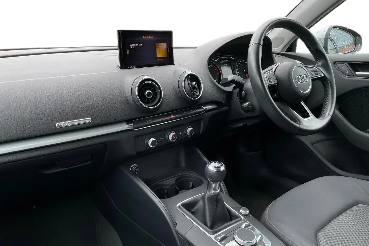 Used Audi A3 Performance 150 HP (110 kW) 2019 Silver Sedan