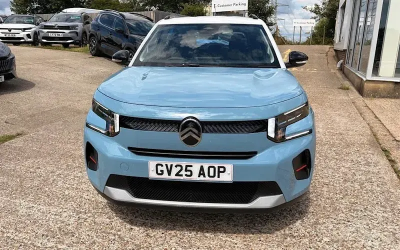 Used Citroën C3 101 HP (74 kW) 2025 Blue SUV