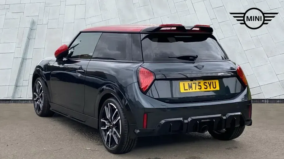 Used Mini John Cooper Works Hatch 228 HP (167 kW) 2025 Grey Hatchback