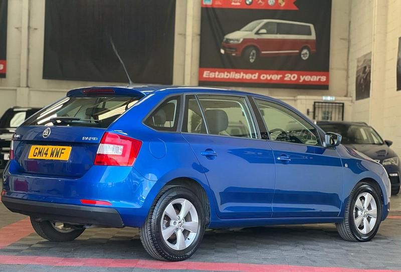 Used Skoda Rapid SE 2014 Blue Hatchback