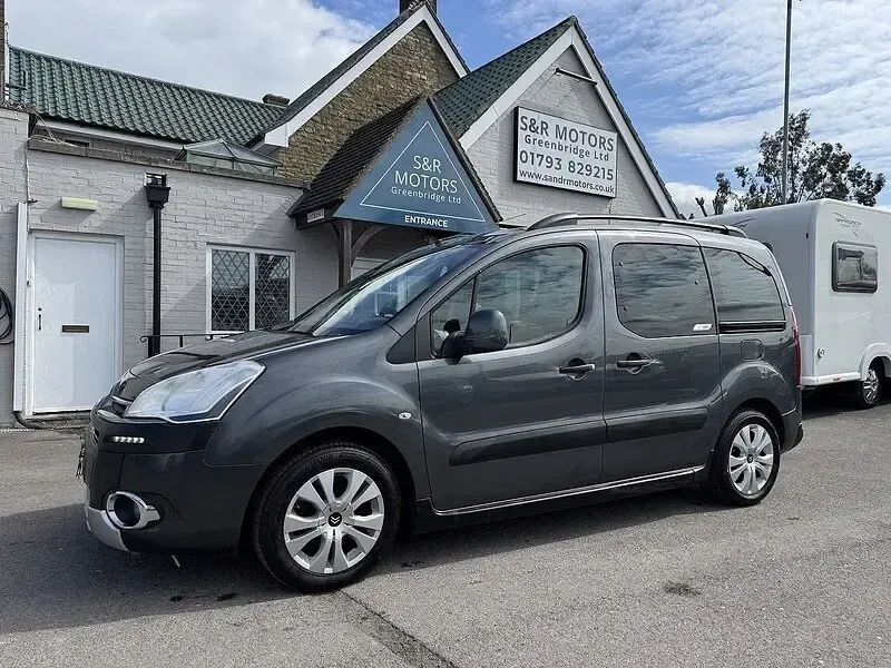Used Citroën Berlingo XTR 90 HP (66 kW) 2015 Grey MPV