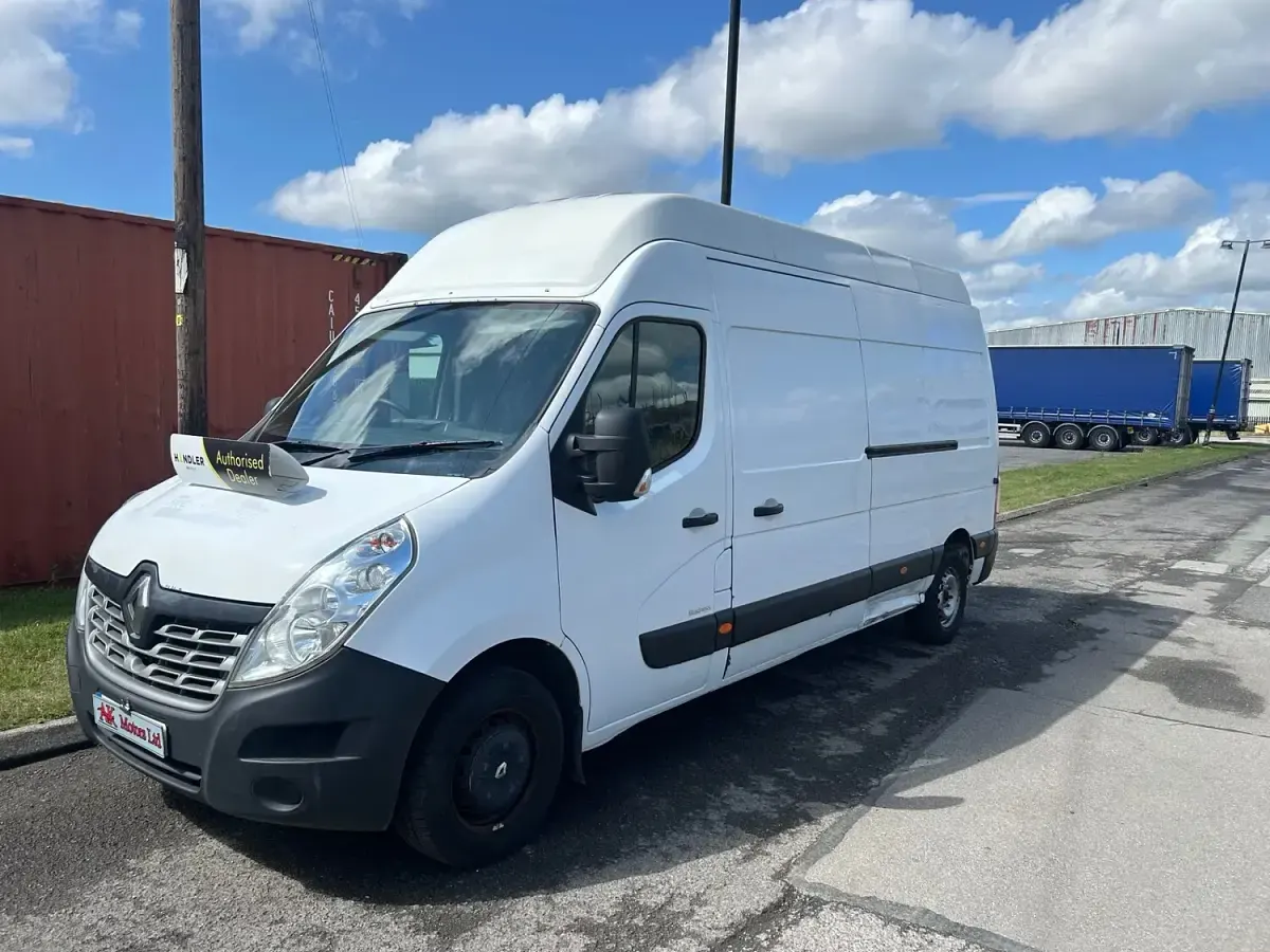 Used Renault Master Business 125 HP (91 kW) 2018 White Van