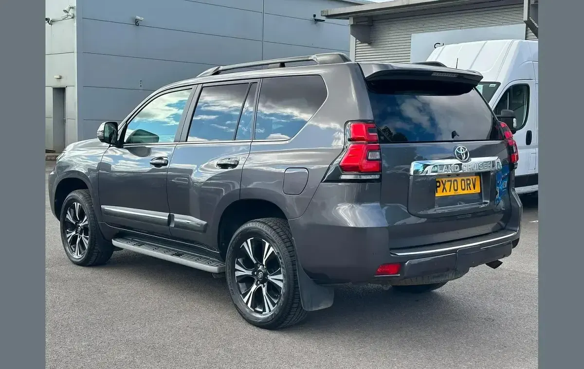 Used Toyota Land Cruiser 174 HP (127 kW) 2020 Grey SUV