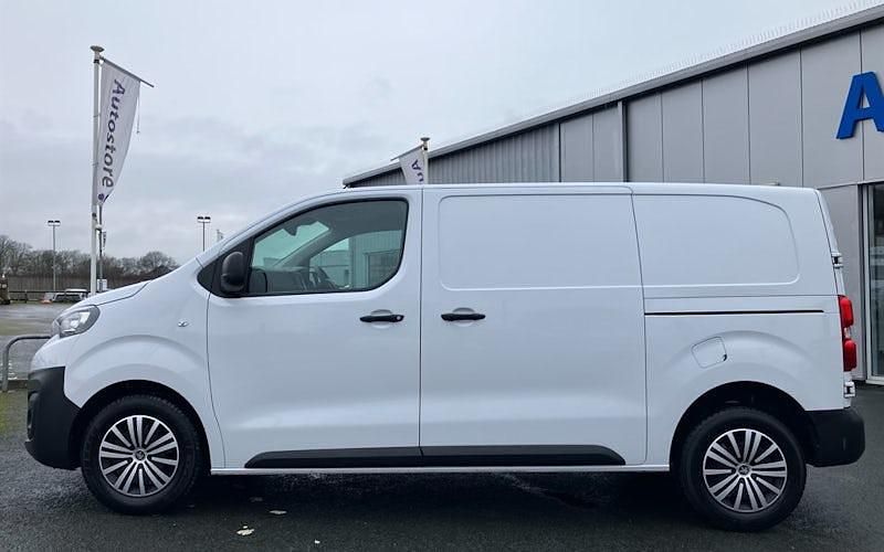 Used Peugeot Expert Premium 102 HP (75 kW) 2023 Van