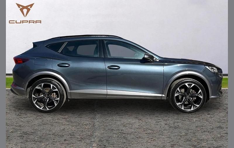 Used Cupra Formentor 200 HP (147 kW) 2024 Grey SUV