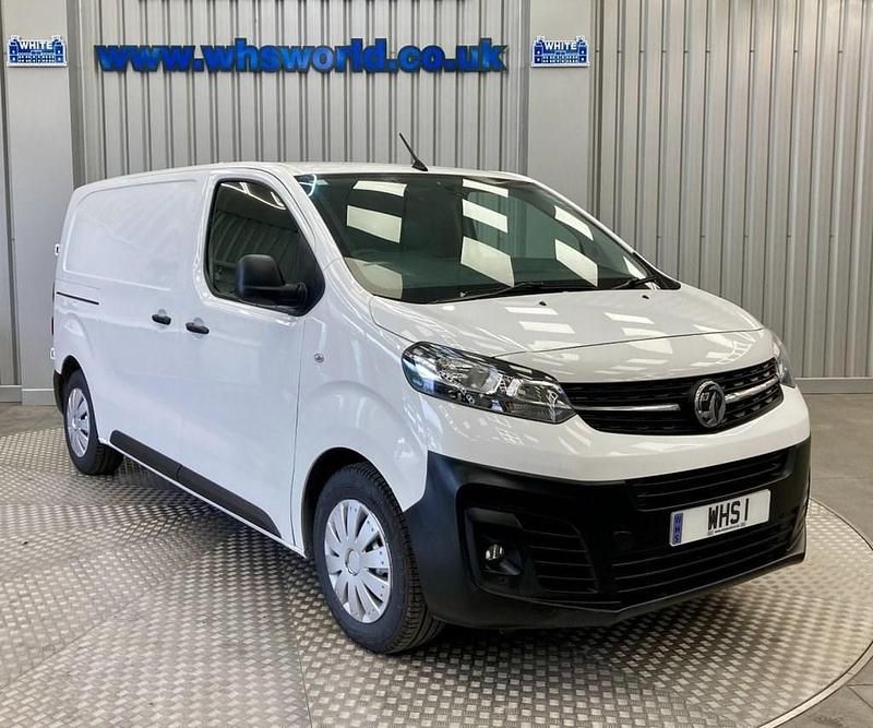 White Used 2020 Vauxhall Vivaro Edition Van | £7,995 (Super price) - Image 1/4