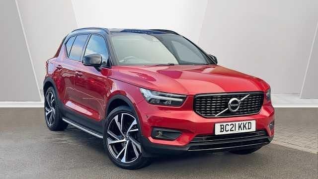 Used 2022 Volvo XC40 R-Design Pro SUV | £26,545 (Fair price) - Image 1/3