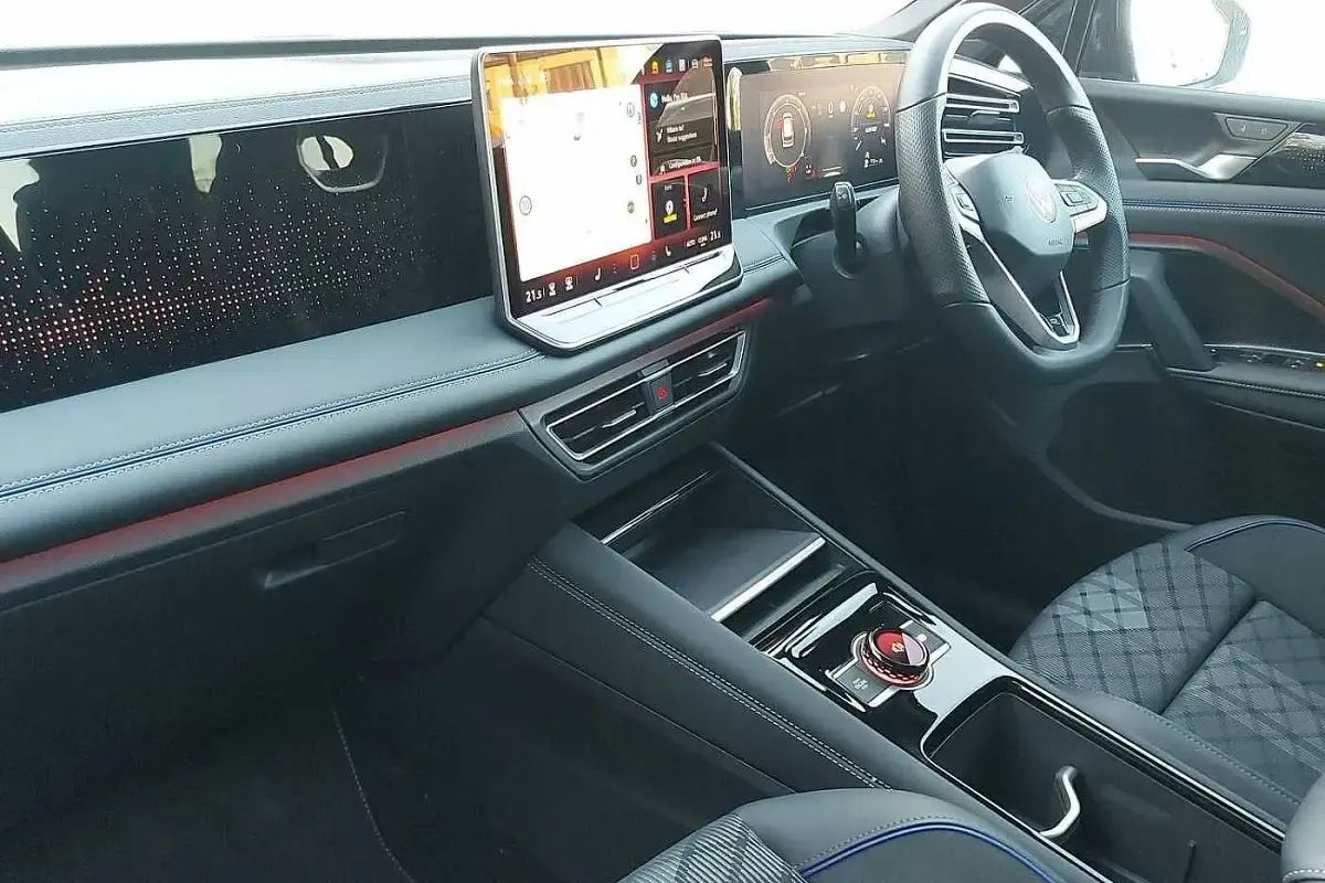 Used VW Tiguan R-line 150 HP (110 kW) 2025 Dolphin grey SUV
